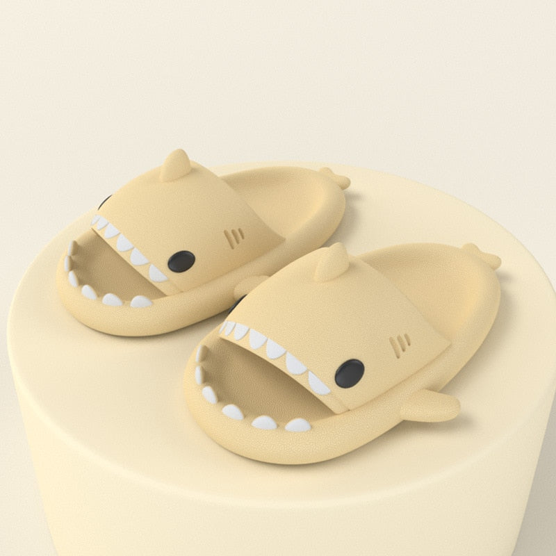 TubaFlips™ - Chinelo Nuvem Tubarão